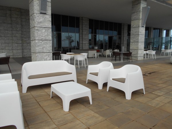 Vondom Solid Gartensofa